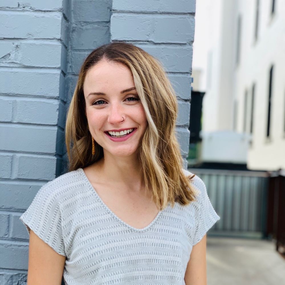 Meet your Posher, Laura